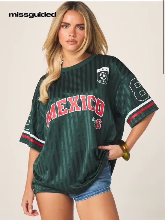 Missguided + Tops - Missguided Dark Green Mexico Graphic Soccer Tee with Red Accent